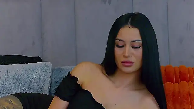 EmyLaveau online show from 02/12/26, 06:41