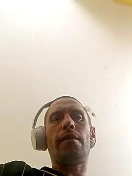 Snapshot of jonekjohnypl chatting on 04/08/26, 09:20 jonekjohnypl online show from 04/08/26, 09:20