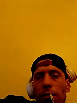 Snapshot of jonekjohnypl chatting on 04/21/26, 04:08 jonekjohnypl online show from 04/21/26, 04:08