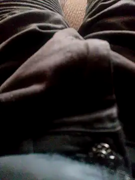 Snapshot of ThirdSifiso chatting on 09/23/25, 02:20 ThirdSifiso online show from 09/23/25, 02:20