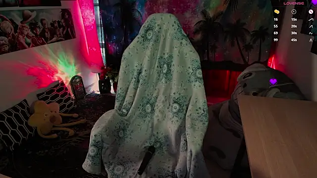 Snapshot of emma_luna59 chatting on 03/09/26, 01:04 emma luna59 online show from 03/09/26, 01:04