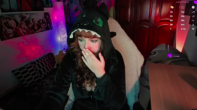 Snapshot of emma_luna59 chatting on 03/20/26, 11:48 emma luna59 online show from 03/20/26, 11:48