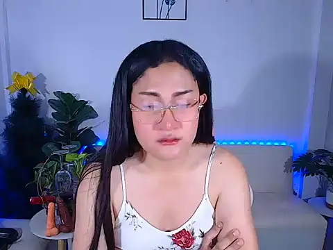 Snapshot of plysaithailand chatting on 06/12/26, 12:31 plysaithailand online show from 06/12/26, 12:31