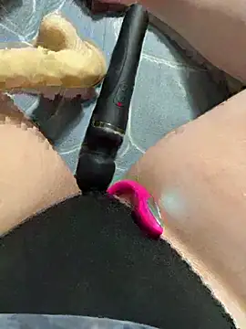 katcclovea online show from 04/12/26, 05:40