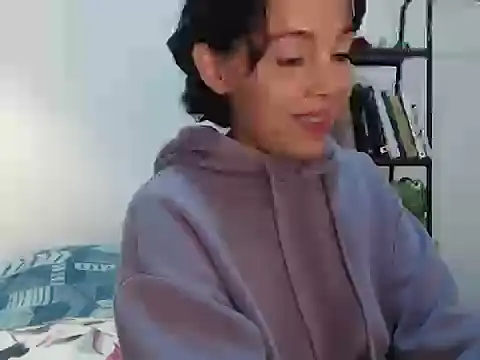 Snapshot of camii_7 chatting on 03/01/25, 04:47 camii 7 online show from 03/01/25, 04:47