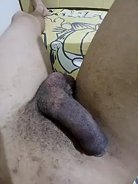 Snapshot of JamesQuaresma chatting on 02/14/25, 09:43 JamesQuaresma online show from 02/14/25, 09:43