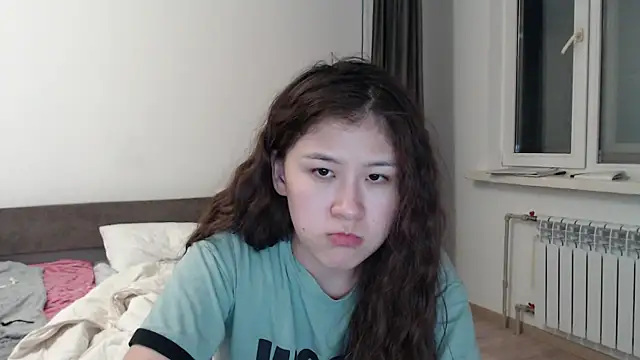 Riz girl online show from 09/12/25, 03:23