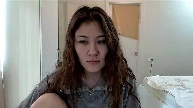 Riz girl online show from 02/13/26, 10:22