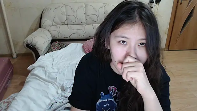 Snapshot of Riz_girl chatting on 03/17/26, 06:44 Riz girl online show from 03/17/26, 06:44