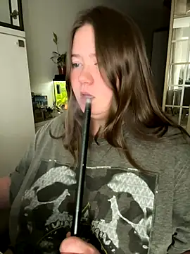 remirann  online show from 12/06/24, 08:51