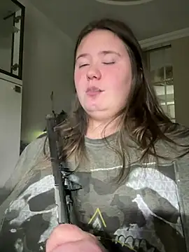 remirann  online show from 12/13/24, 05:21