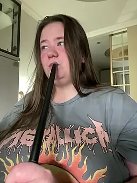 remirann  online show from 02/28/25, 06:20