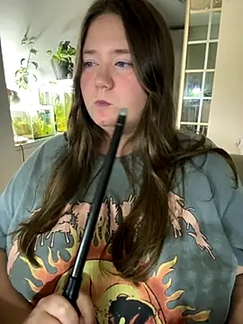 remirann  online show from 10/10/25, 05:34