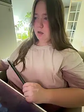 remirann  online show from 10/19/25, 04:51