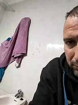 juandi21cm online show from 02/09/25, 04:07