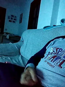 juandi21cm online show from 03/01/25, 12:28