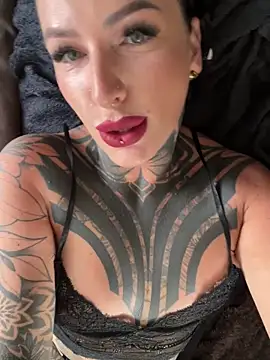 InkedBiitch online show from 09/10/25, 08:14