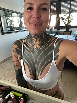 Snapshot of InkedBiitch chatting on 07/02/26, 06:41 InkedBiitch online show from 07/02/26, 06:41