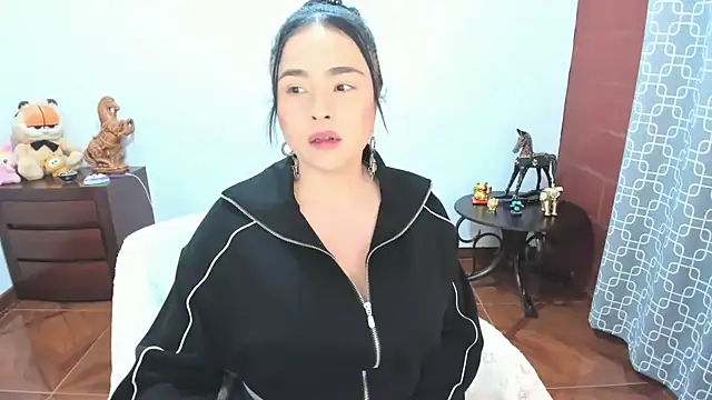 Snapshot of lusciousxxx chatting on 04/15/26, 08:20 lusciousxxx online show from 04/15/26, 08:20