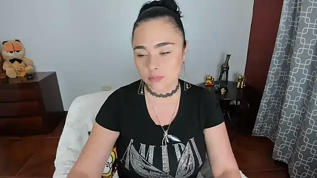 Snapshot of lusciousxxx chatting on 07/03/26, 11:44 lusciousxxx online show from 07/03/26, 11:44