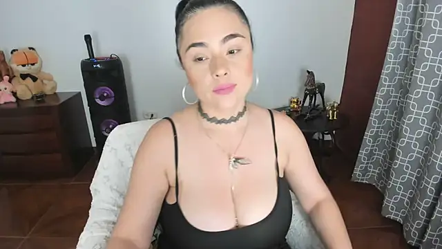 Snapshot of lusciousxxx chatting on 07/22/26, 11:29 lusciousxxx online show from 07/22/26, 11:29
