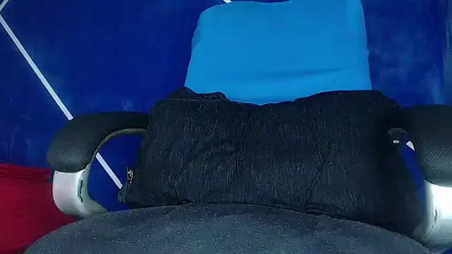 MAXJONES 2 online show from 12/02/24, 03:47