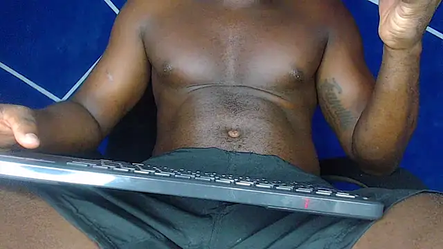 MAXJONES 2 online show from 12/18/24, 01:26