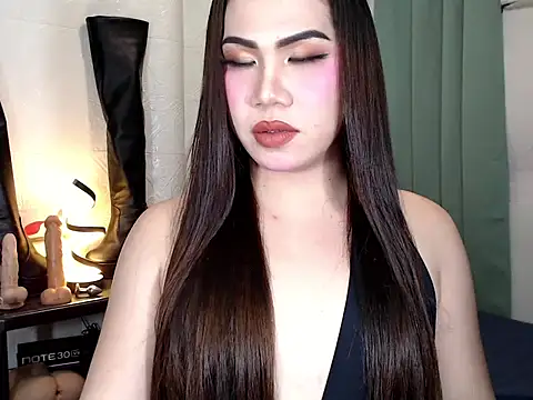 Snapshot of elise_bloom69 chatting on 04/30/26, 01:50 elise bloom69 online show from 04/30/26, 01:50
