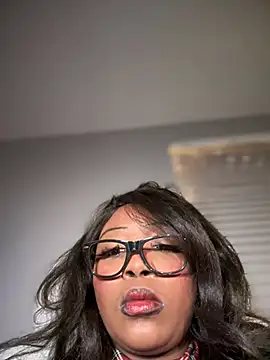 Snapshot of NikkiNoelanii chatting on 12/08/24, 11:46 NikkiNoelanii online show from 12/08/24, 11:46