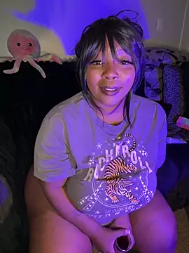 Snapshot of NikkiNoelanii chatting on 03/25/26, 08:31 NikkiNoelanii online show from 03/25/26, 08:31