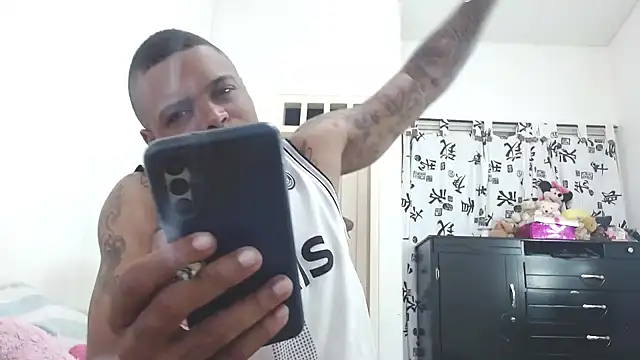 hot and naughty latin online show from 02/19/25, 10:45