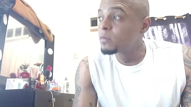 hot and naughty latin online show from 11/17/25, 05:30