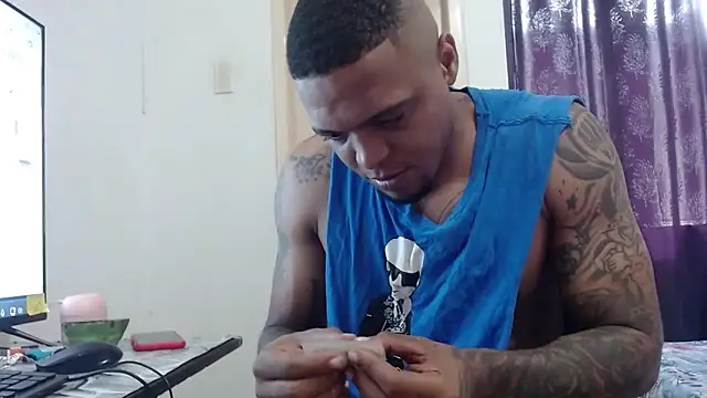 hot and naughty latin online show from 11/27/25, 05:26