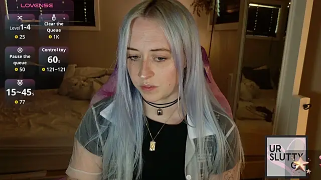 ursluttygf online show from 06/25/26, 10:36