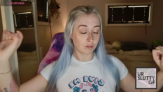 ursluttygf online show from 07/02/26, 10:27