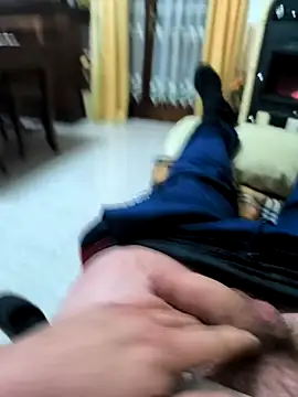 Snapshot of manuel9428 chatting on 11/23/25, 08:30 manuel9428 online show from 11/23/25, 08:30