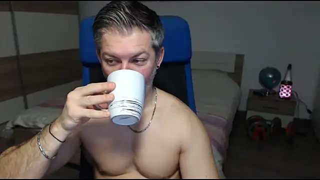 RobbyShawz online show from 02/18/25, 06:15