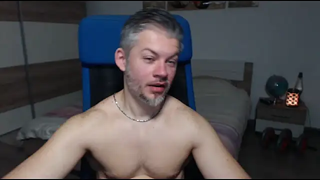 RobbyShawz online show from 03/10/25, 06:27