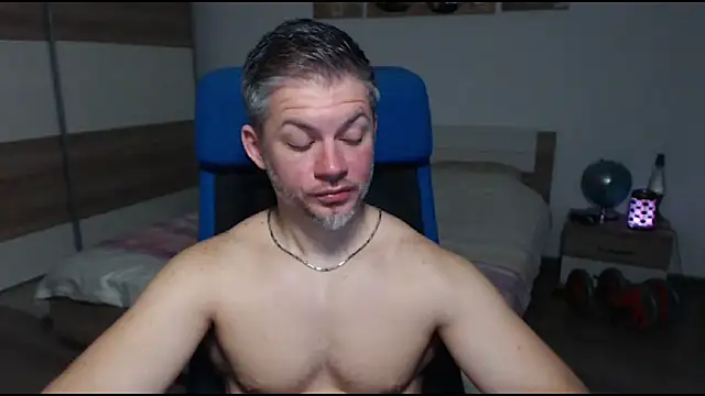 RobbyShawz online show from 03/11/25, 06:10