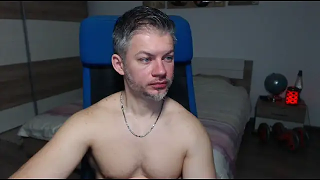 RobbyShawz online show from 03/12/25, 05:57