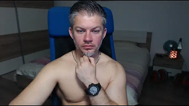 RobbyShawz online show from 03/22/25, 05:17