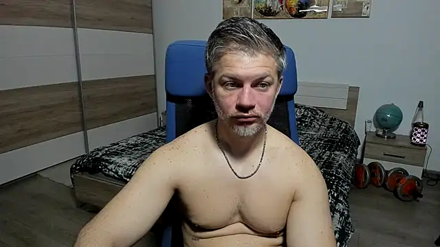 Snapshot of RobbyShawz chatting on 05/04/26, 04:41 RobbyShawz online show from 05/04/26, 04:41