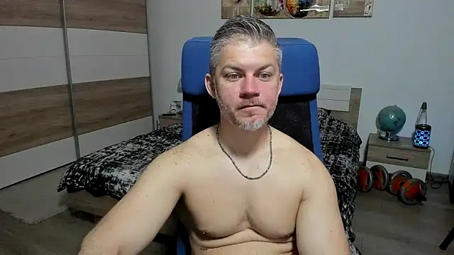 Snapshot of RobbyShawz chatting on 05/06/26, 05:14 RobbyShawz online show from 05/06/26, 05:14