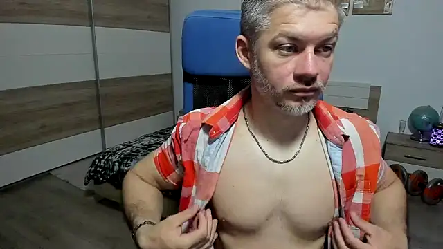 Snapshot of RobbyShawz chatting on 05/23/26, 03:56 RobbyShawz online show from 05/23/26, 03:56