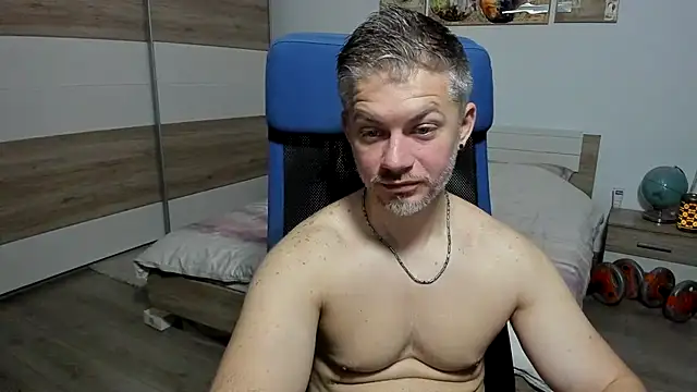 Snapshot of RobbyShawz chatting on 05/25/26, 03:56 RobbyShawz online show from 05/25/26, 03:56