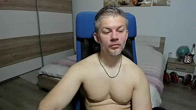Snapshot of RobbyShawz chatting on 05/28/26, 03:59 RobbyShawz online show from 05/28/26, 03:59