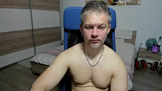 Snapshot of RobbyShawz chatting on 05/30/26, 03:58 RobbyShawz online show from 05/30/26, 03:58