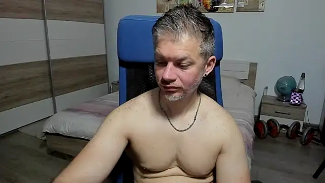 Snapshot of RobbyShawz chatting on 06/02/26, 04:47 RobbyShawz online show from 06/02/26, 04:47