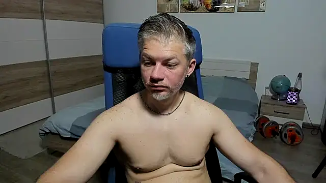 Snapshot of RobbyShawz chatting on 06/07/26, 05:11 RobbyShawz online show from 06/07/26, 05:11