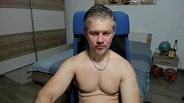 Snapshot of RobbyShawz chatting on 06/11/26, 03:48 RobbyShawz online show from 06/11/26, 03:48